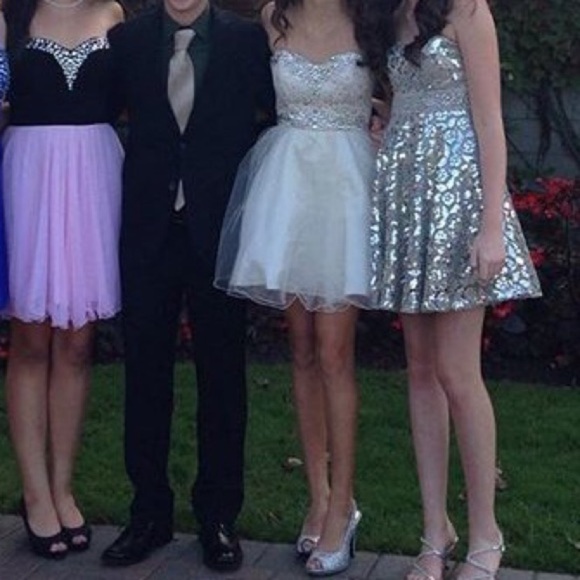 Dave & Johnny strapless homecoming party dress